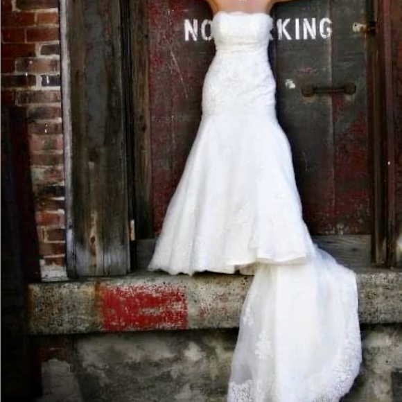 Morilee wedding dress size 4 - Picture 5 of 8